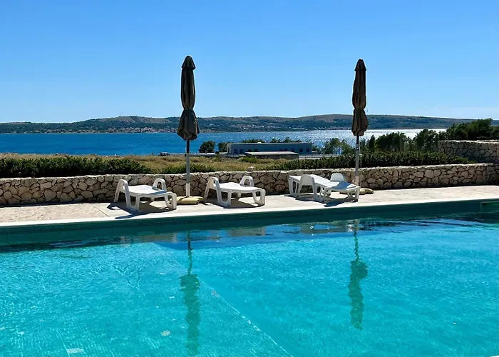 Sea Around * פובליאנה