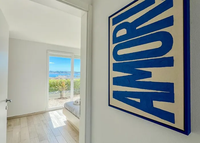 Sea Around Apartamento *