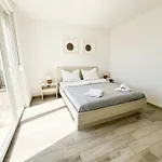 Sea Around Apartment *