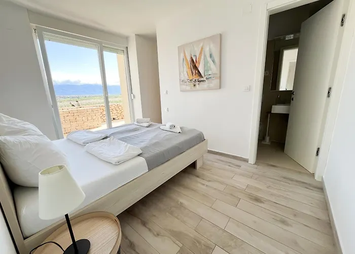 Sea Around * Povljana